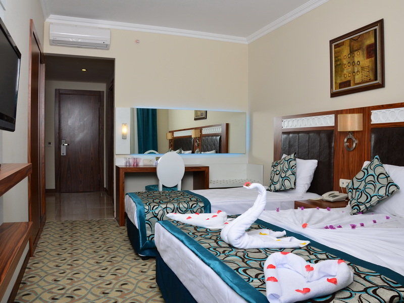 Club Side Coast Hotel Colakli Ngoại thất bức ảnh